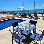 Flat Simples Na Praia De Iracema